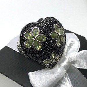 Peridot & Black Onyx Heart Flower Ring in Sterling Silver Size 7.25